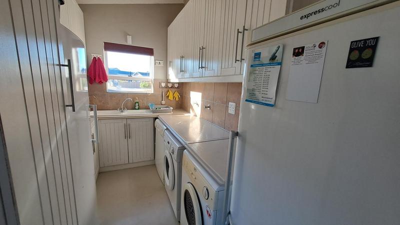 6 Bedroom Property for Sale in Stilbaai Wes Western Cape